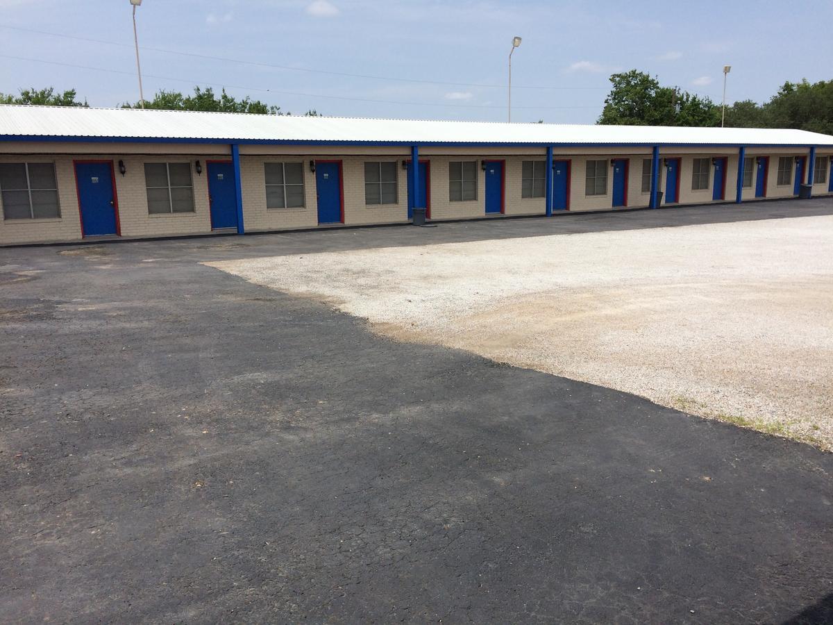 Relax Inn Goldthwaite エクステリア 写真